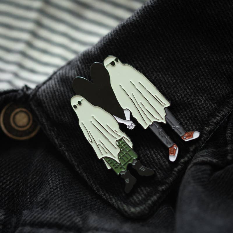 Ghost Couple Enamel Pin