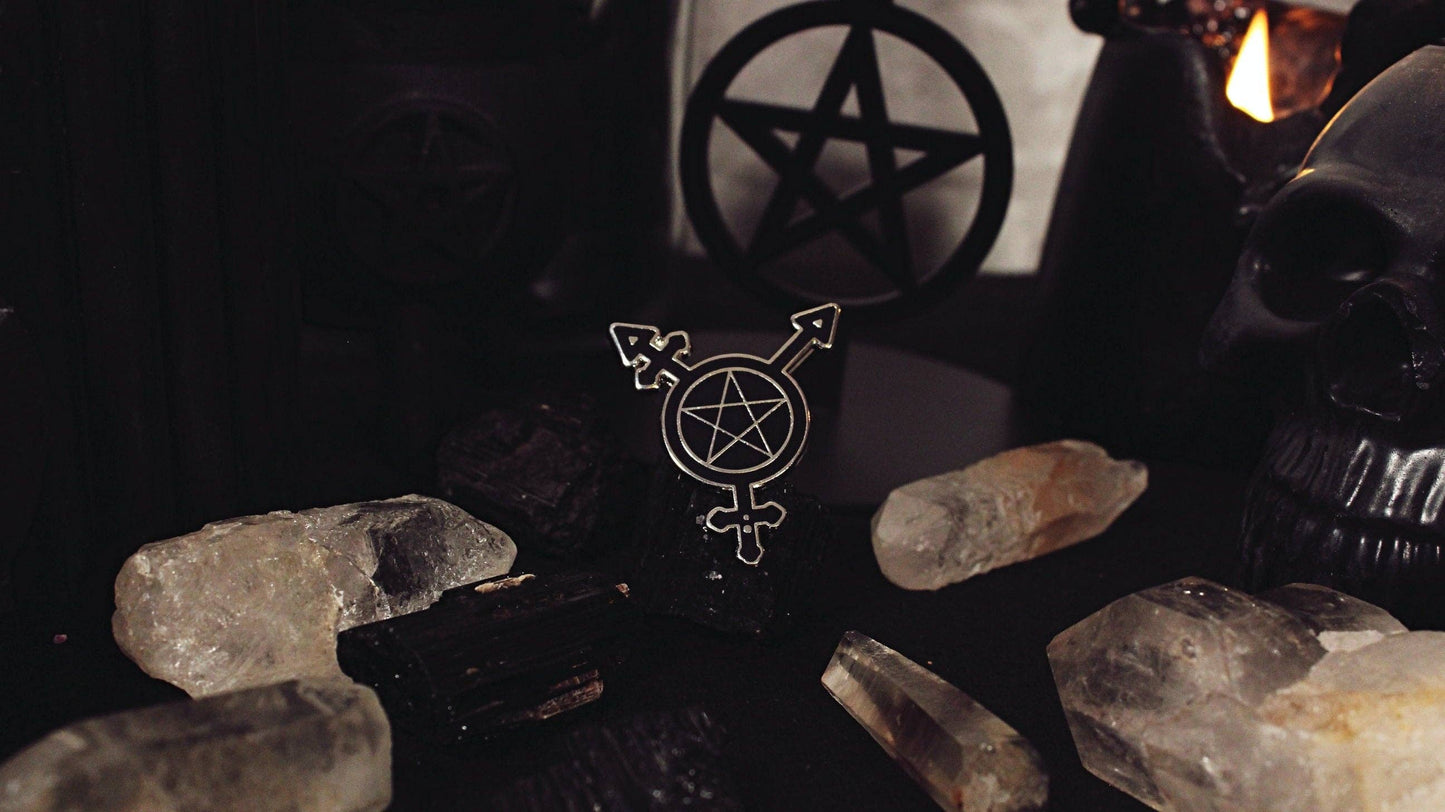 Trans Symbol Pentacle Pin: Gold