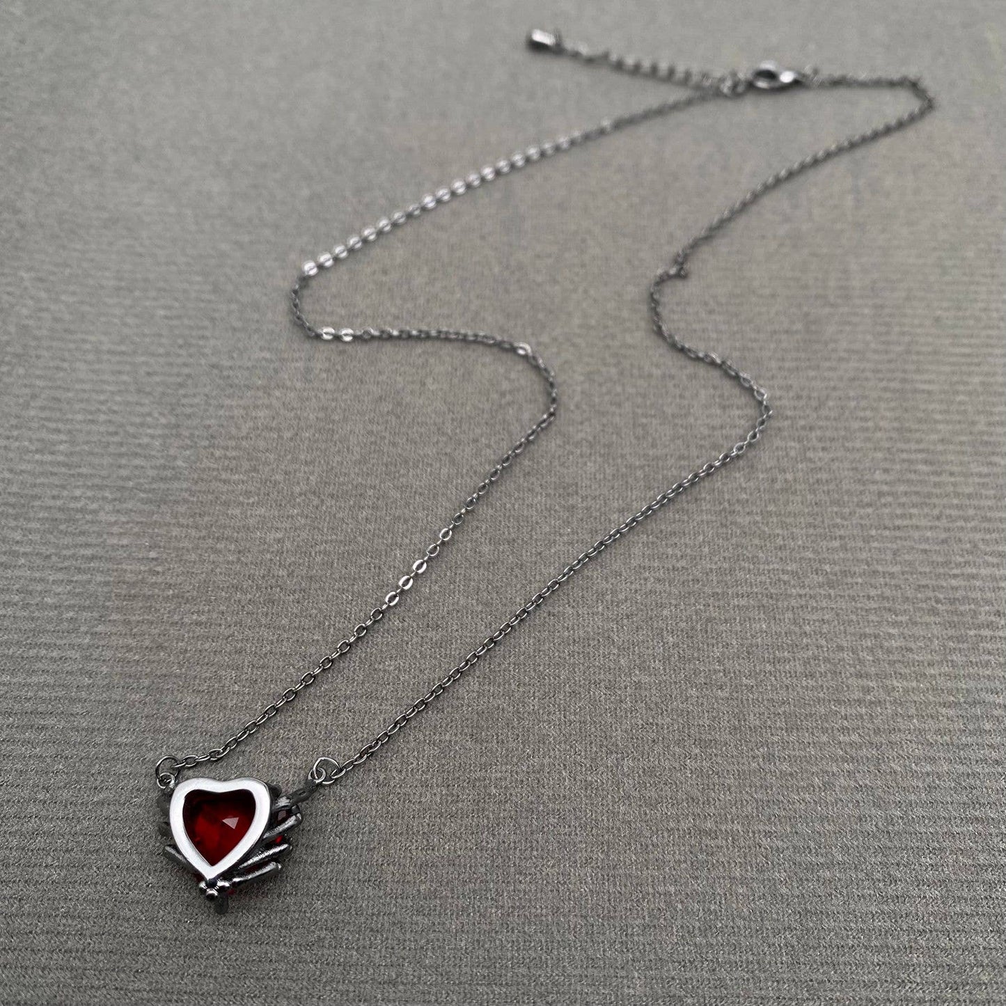 Gothic Style Heart In The Skull Hand Black Necklace - GT