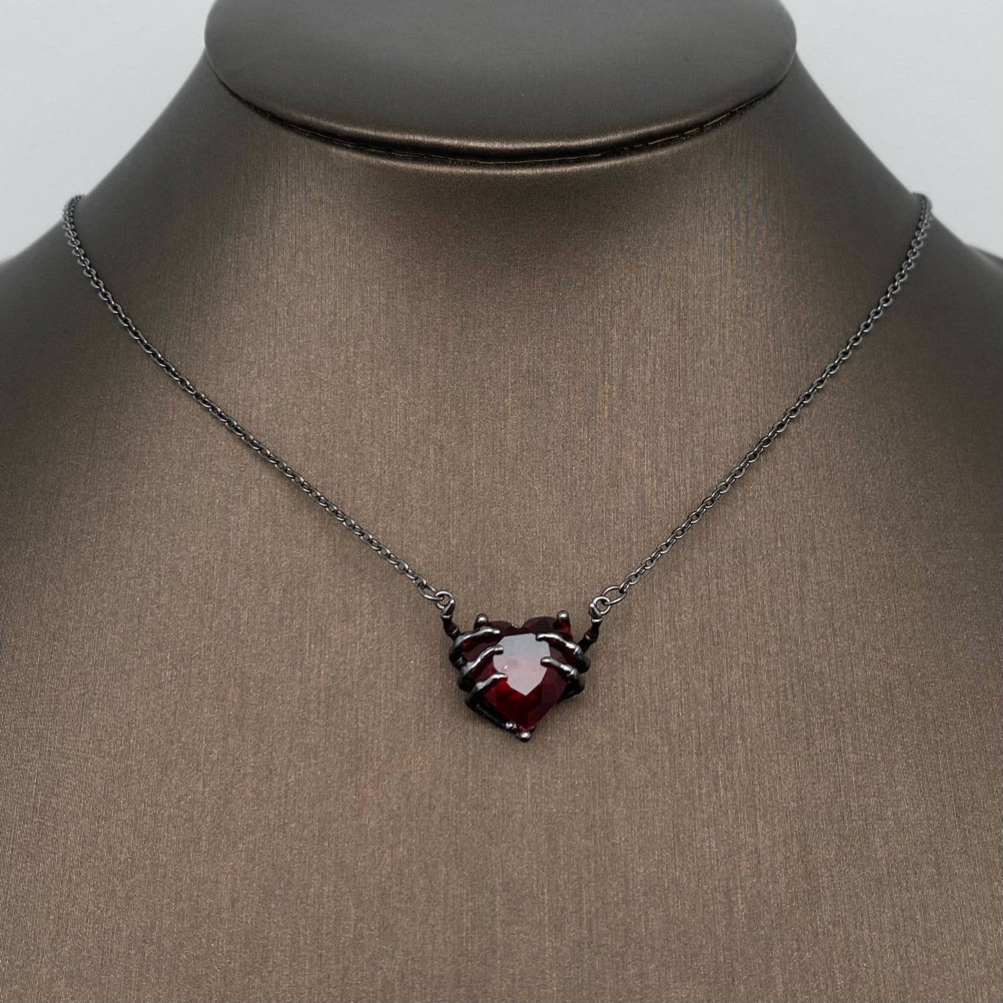 Gothic Style Heart In The Skull Hand Black Necklace - GT
